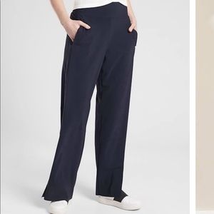 NWT Athleta Cosmic Pant in Navy, Size Small